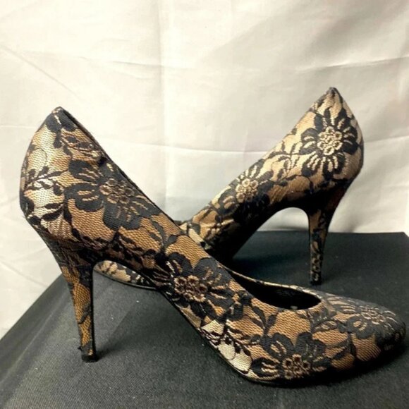 Gianni Bini Shoes - GIANNI BINI WO SIZE 8.5 BLACK FLORAL LACE PUMP SHOE 4” HEEL LEATHER SOLE…